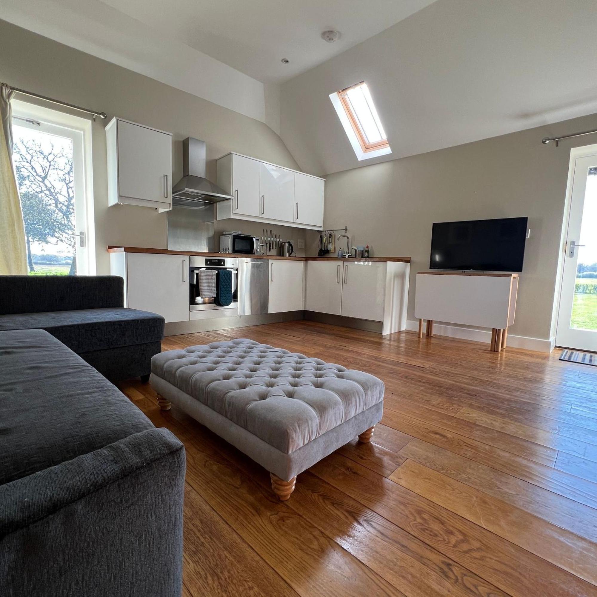 Little Park Farm Queen Anne Farmhouse & Apartments Stratfield Mortimer Ngoại thất bức ảnh
